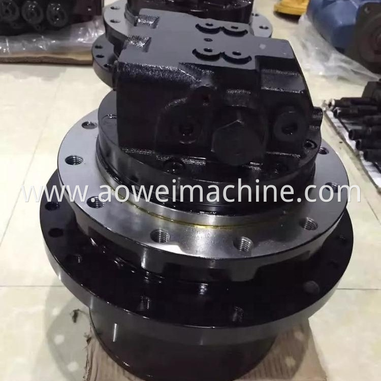 2572777015_2